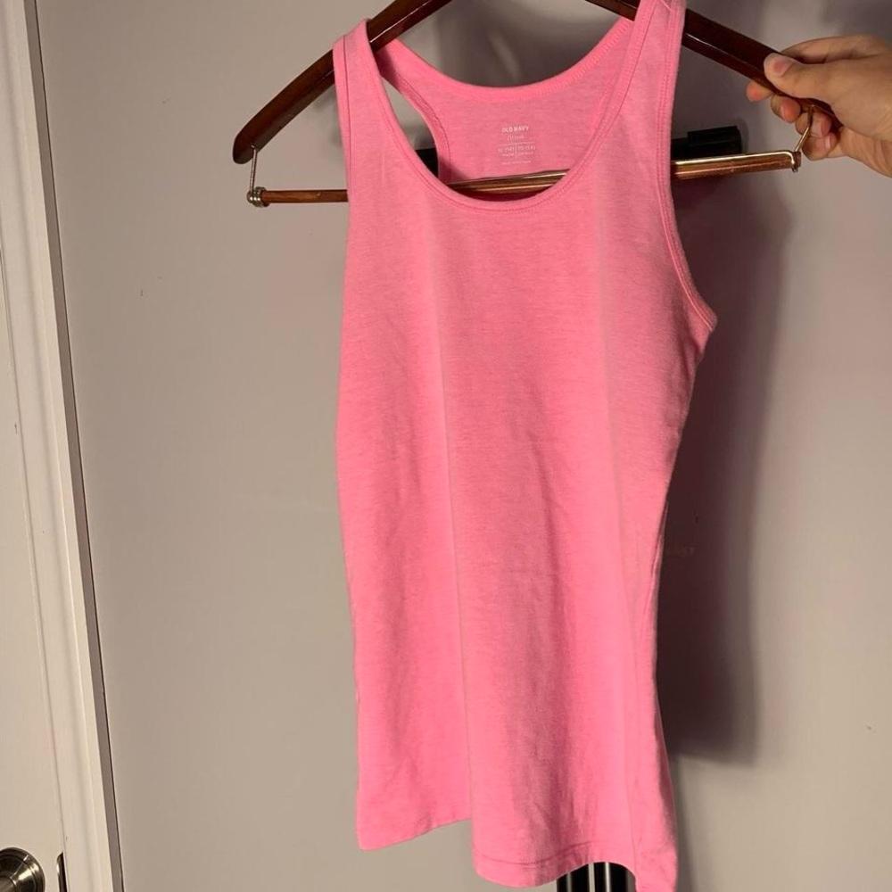 Pink tank top BUNDLE! 🌸 - Picture 4 of 8